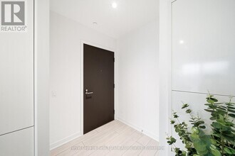 39 Mary St in Barrie, ON - Building Photo - Building Photo