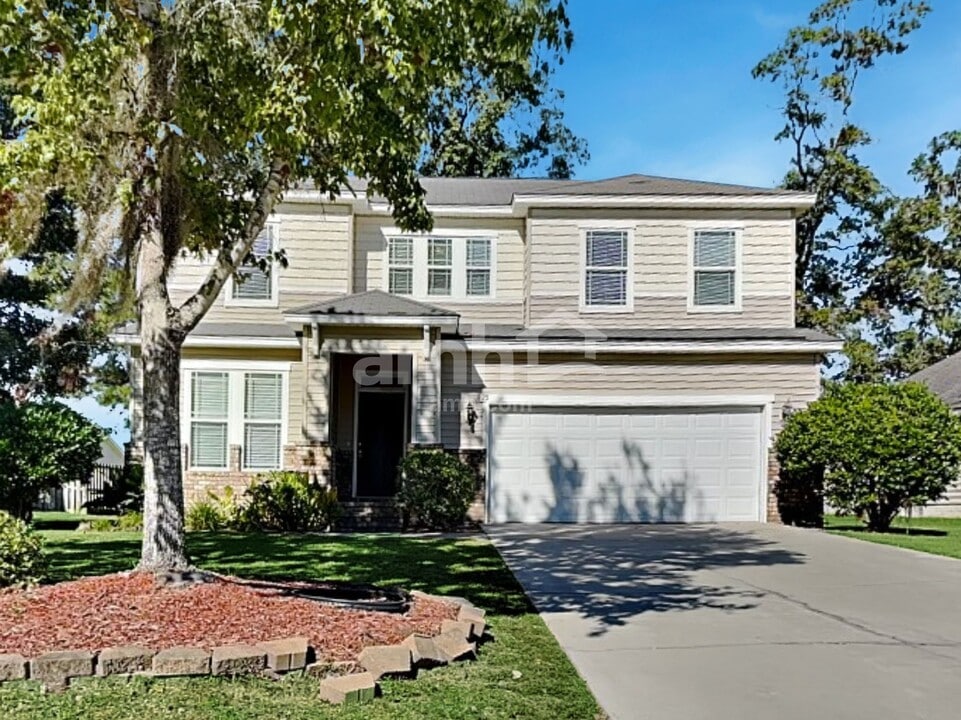 25 Concordia Ct in Savannah, GA - Building Photo