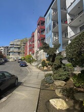 500 Elliott Ave W in Seattle, WA - Building Photo - Building Photo