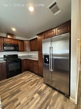 536 Benrus Ave in Corcoran, CA - Building Photo - Building Photo