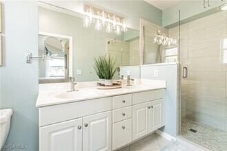 260 Robin Hood Cir in Naples, FL - Building Photo - Building Photo