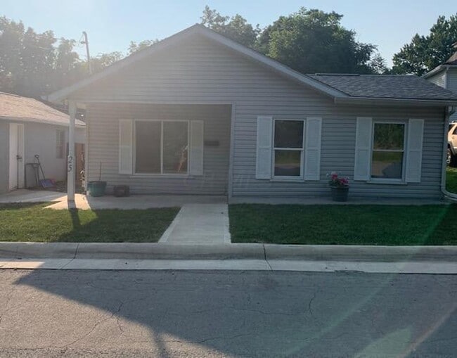 25 W Lincoln Ave in London, OH - Building Photo - Building Photo