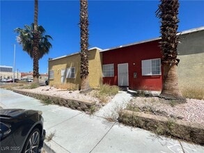 331 S 9th St, Unit 4 in Las Vegas, NV - Building Photo - Building Photo