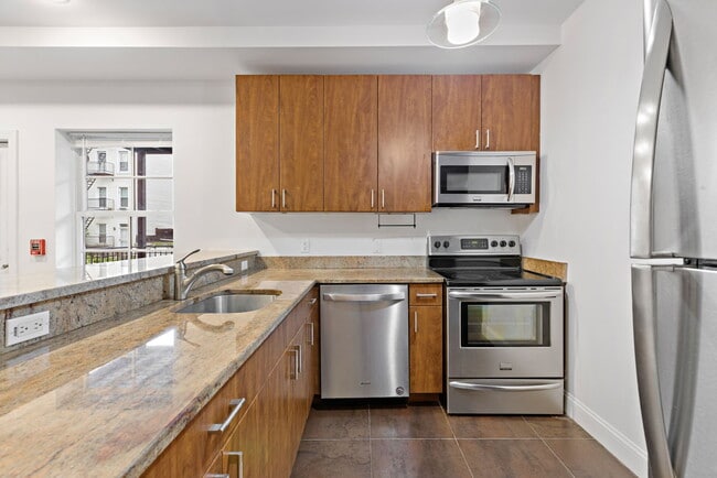 415 Jackson St in Hoboken, NJ - Foto de edificio - Building Photo