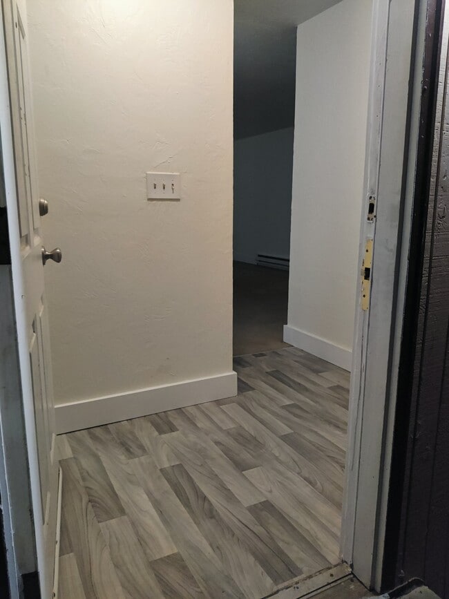 1110 Hayes St, Unit 2 in Aberdeen, WA - Foto de edificio - Building Photo