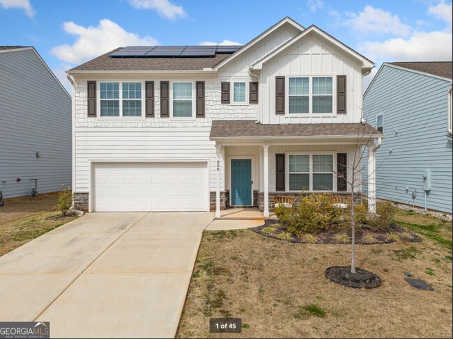 property at 828 Royal Red Ct