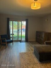 65 Cedar Ave in Long Branch, NJ - Foto de edificio - Building Photo