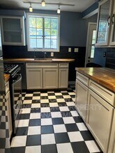 572 Sunset View Dr in Akron, OH - Building Photo - Building Photo