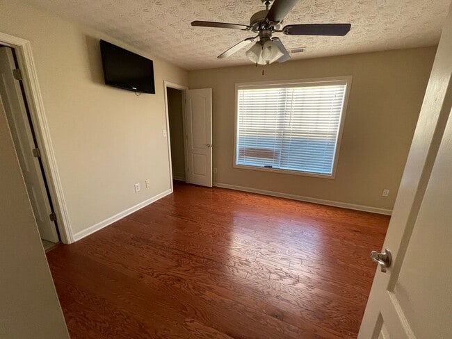 property at 1041 Apple Orchard Ln