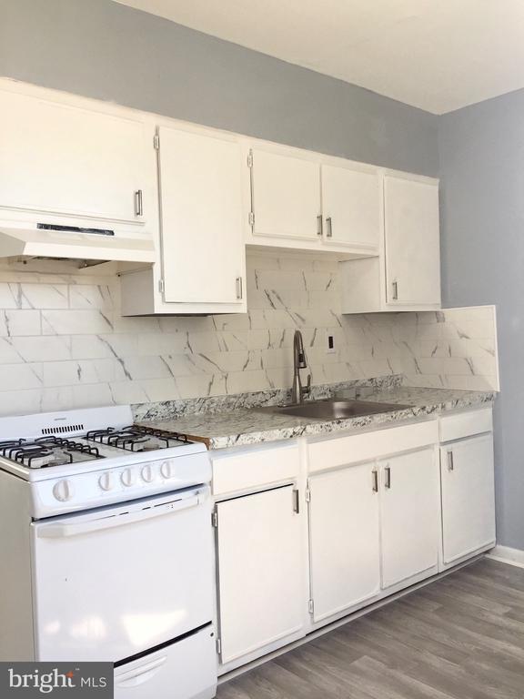 6050 Market St in Philadelphia, PA - Building Photo - Building Photo