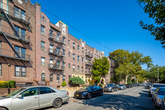 555 Ovington Ave in Brooklyn, NY - Foto de edificio - Primary Photo