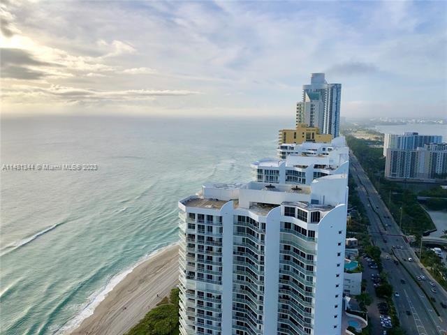 16699 Collins Ave, Unit 4203 in Sunny Isles Beach, FL - Building Photo