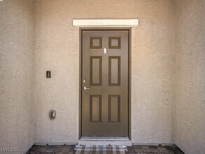462 Ylang Pl in Henderson, NV - Building Photo - Building Photo