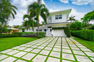 1110 Seaspray Ave in Delray Beach, FL - Building Photo - Building Photo