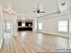 7347 Braes in San Antonio, TX - Building Photo - Building Photo