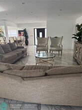 201 Calle Grande Dr in Hollywood, FL - Foto de edificio - Building Photo