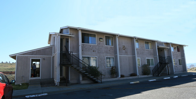 102 Moraine Way in Reno, NV - Building Photo - Building Photo