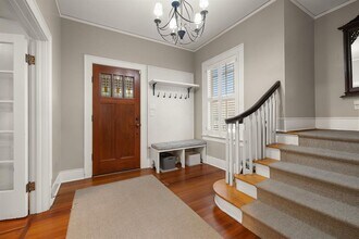 105 Laurel Ln in Austin, TX - Building Photo - Building Photo