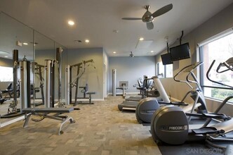 3650 5th Ave, Unit 211 in San Diego, CA - Foto de edificio - Building Photo