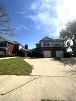 937 Spring Valley Plaza in Richardson, TX - Building Photo