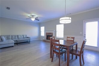 225 Eva Wy in Cartersville, GA - Foto de edificio - Building Photo