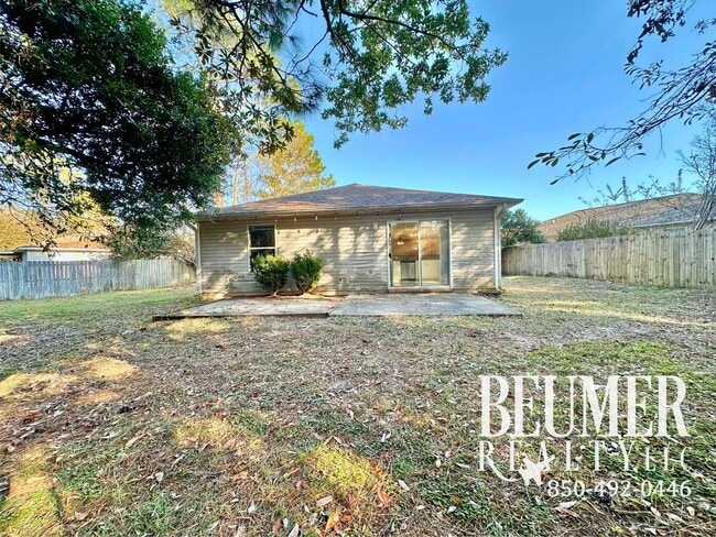 1091 Antigua Cir in Pensacola, FL - Building Photo - Building Photo