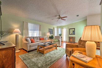 1614 Kiley Ct in Lady Lake, FL - Building Photo - Building Photo