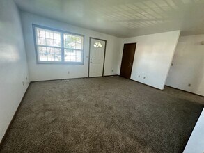 806A E Jefferson St in Valparaiso, IN - Building Photo - Building Photo