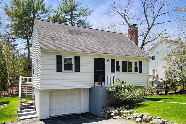property at 7 Sunnyside Ave
