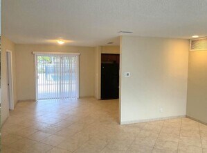 5424 Jefferson St in Hollywood, FL - Building Photo - Building Photo