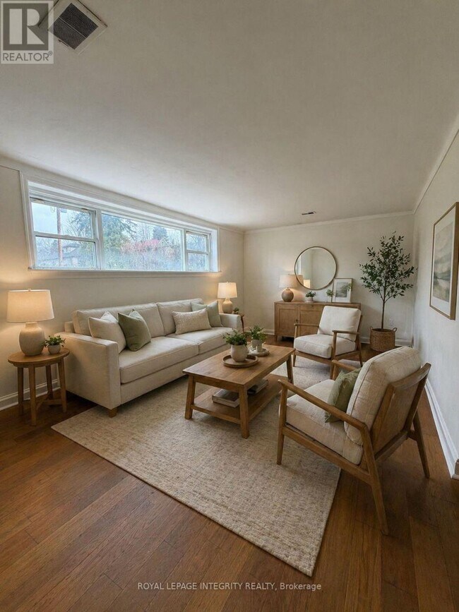 663 Tweedsmuir Ave in Ottawa, ON - Building Photo - Building Photo