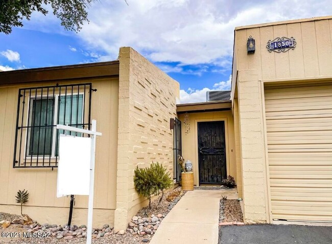 property at 1850 N Circulo de la Cienega