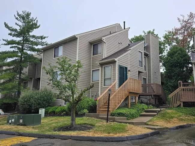 property at 9426 Hunters Creek Dr