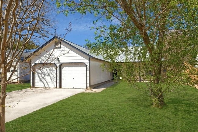 4500 Sarasota Dr in Austin, TX - Building Photo - Building Photo