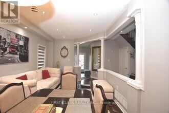 21 Portstewart Crescent in Brampton, ON - Building Photo - Building Photo