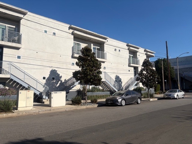 property at 14033 Riverside Dr