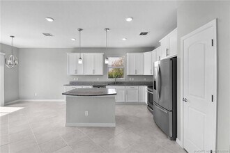 10550 SW Captiva Dr in Port St. Lucie, FL - Building Photo - Building Photo