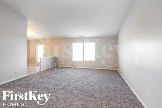 10622 Deercrest Ln in Indianapolis, IN - Foto de edificio - Building Photo