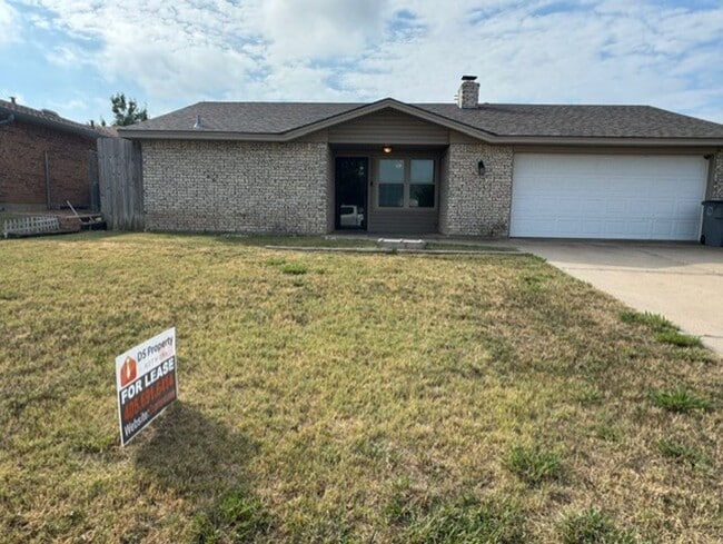 property at 2721 NE Euclid Ave