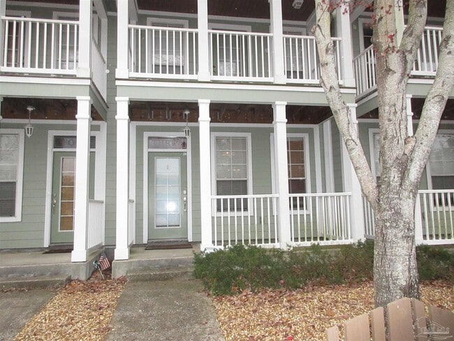 1020 N Hayne St in Pensacola, FL - Building Photo - Building Photo