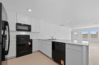 421 Finch Cir in Princeton, TX - Building Photo - Building Photo