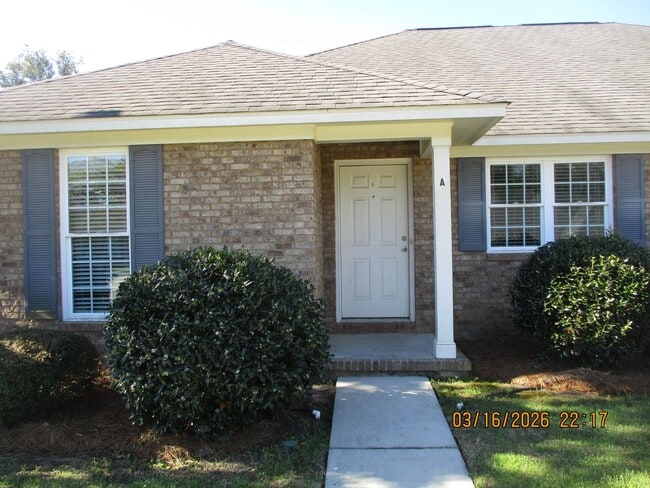 property at 109 Magnolia Ct