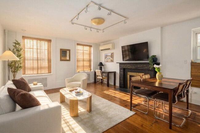 property at 3 E 9th St