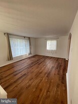 397 Vesper Rd in Hershey, PA - Building Photo