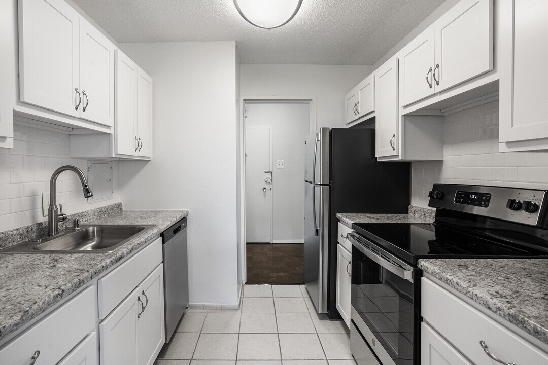 Calvert House Apartments in Washington, DC - Building Photo