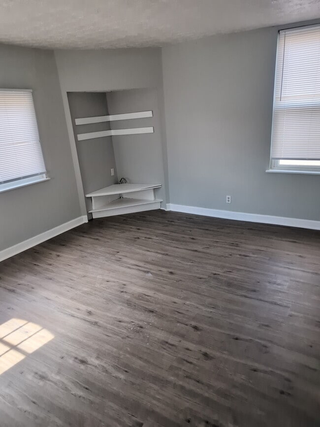 4618 Sullivan Ave in Cincinnati, OH - Building Photo - Building Photo