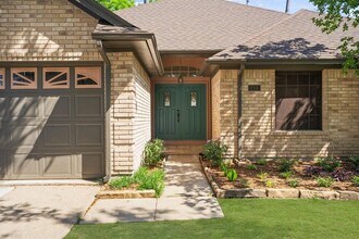 710 Lochnell Dr in Houston, TX - Building Photo - Building Photo