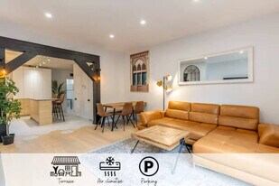 8819 Rue Lajeunesse, Unit SI ID1422098P in Montréal, QC - Building Photo