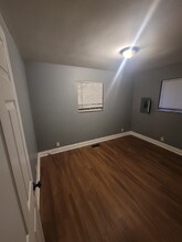 1068 Willow Dr in Charleston, WV - Building Photo - Building Photo