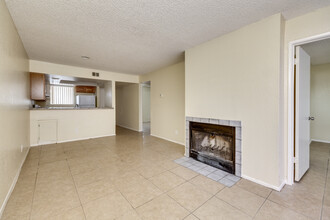 Papago Fairways in Phoenix, AZ - Foto de edificio - Interior Photo